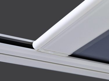 Discrete rooflight blinds